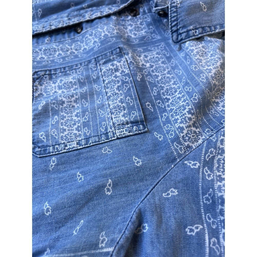 Mossimo Supply Women's Medium Denim Chambray Button Shirt Boyfriend Fit - Picture 5 of 9